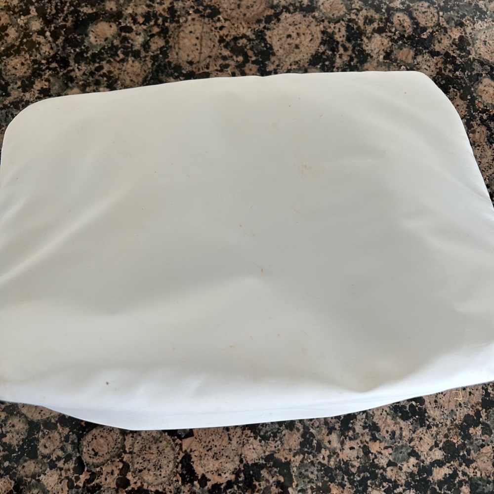 Dior makeup bag - Picture 4 of 4